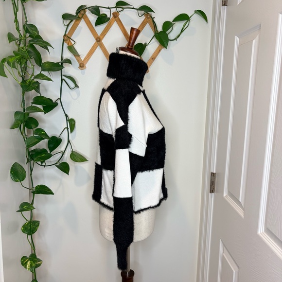 STAUD Benny Checkerboard Turtleneck Sweater - Picture 6 of 12